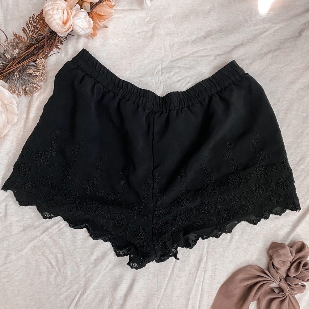 Nordstrom’s Frenchi Black Flowy Shorts